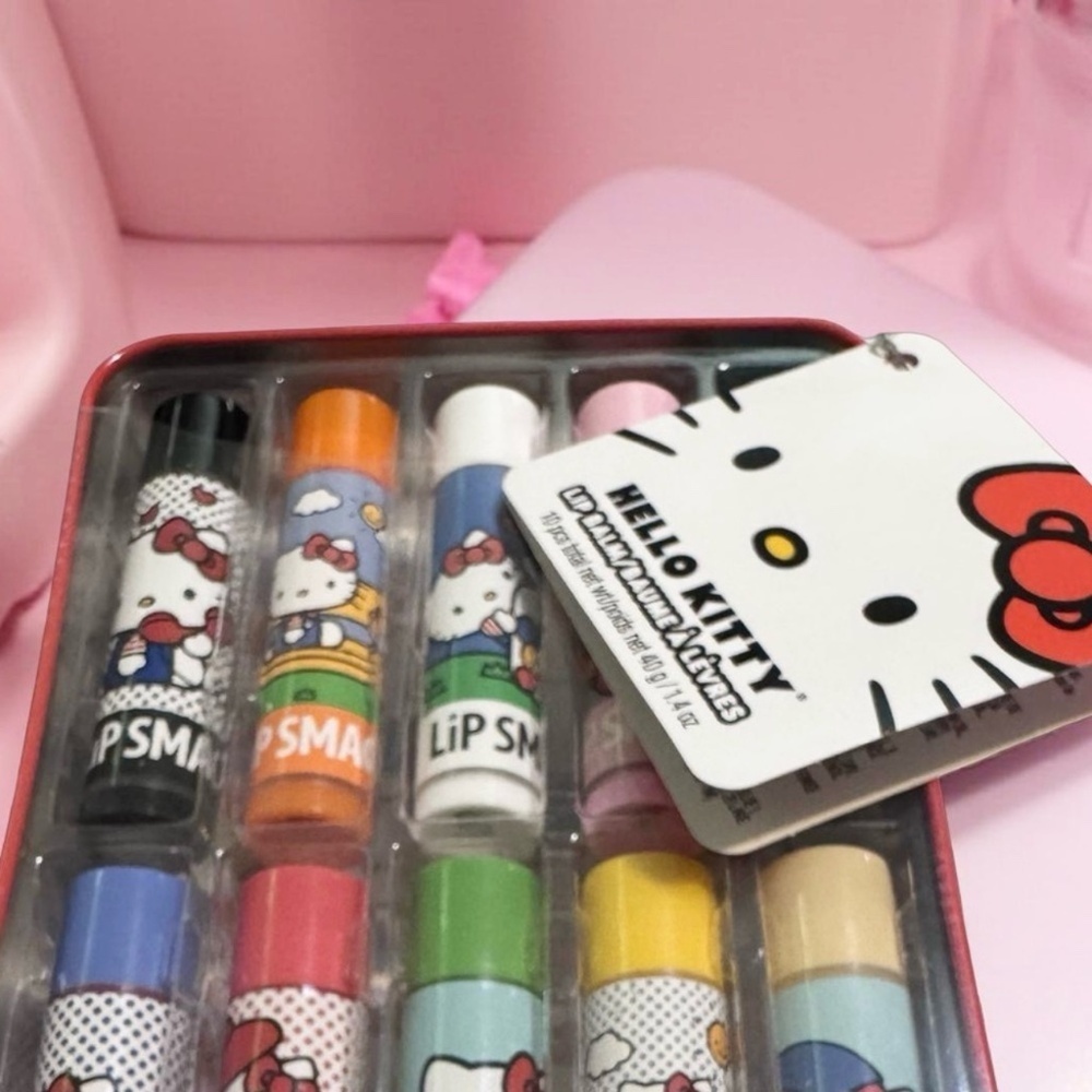 Hello Kitty 10 flavors LIP SMACKER Lip Balm,lip gloss
Party Pack,gift,favor,🌈 - Picture 2 of 6